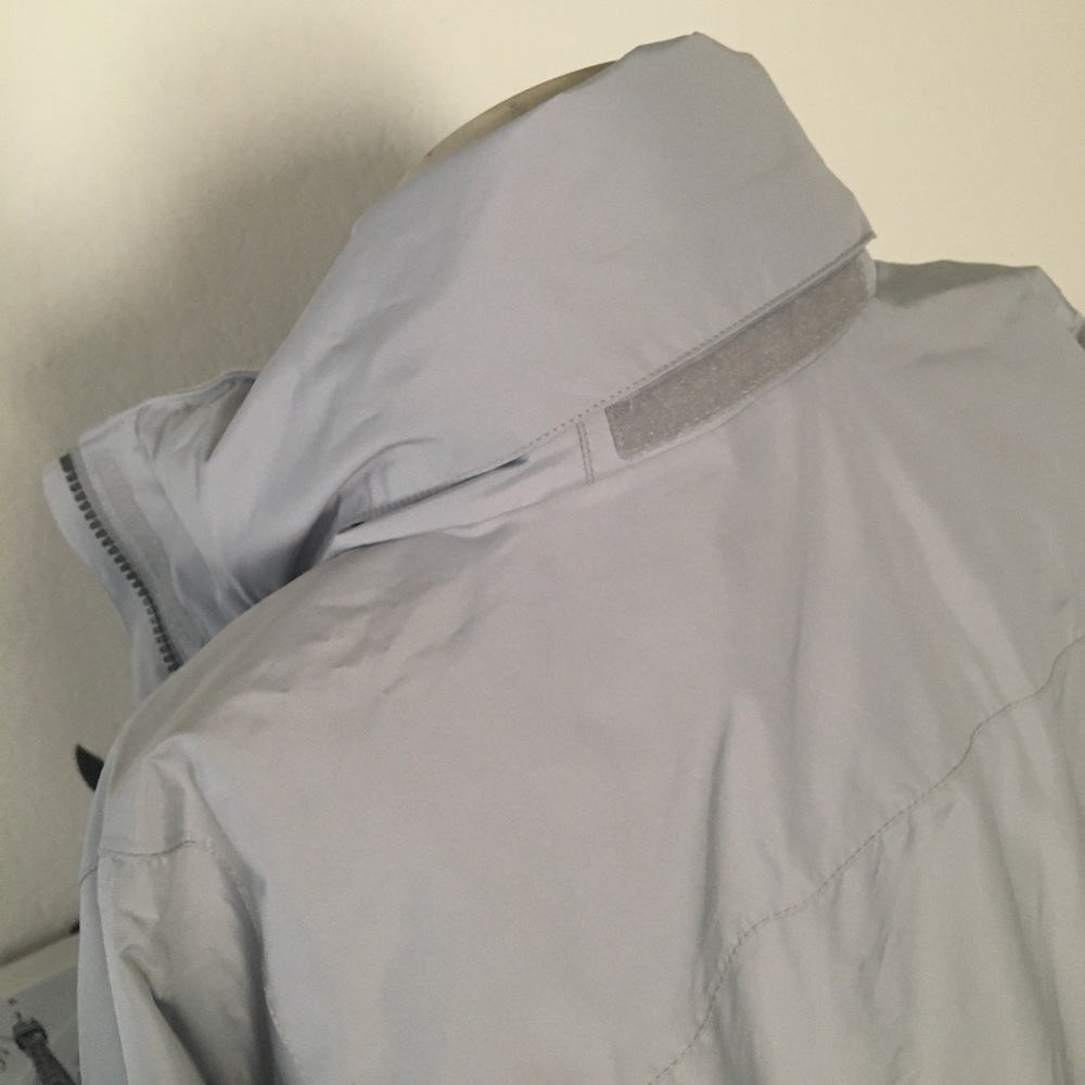 Eddie Bauer Weather Edge Rain Jacket Small - Picture 3 of 14